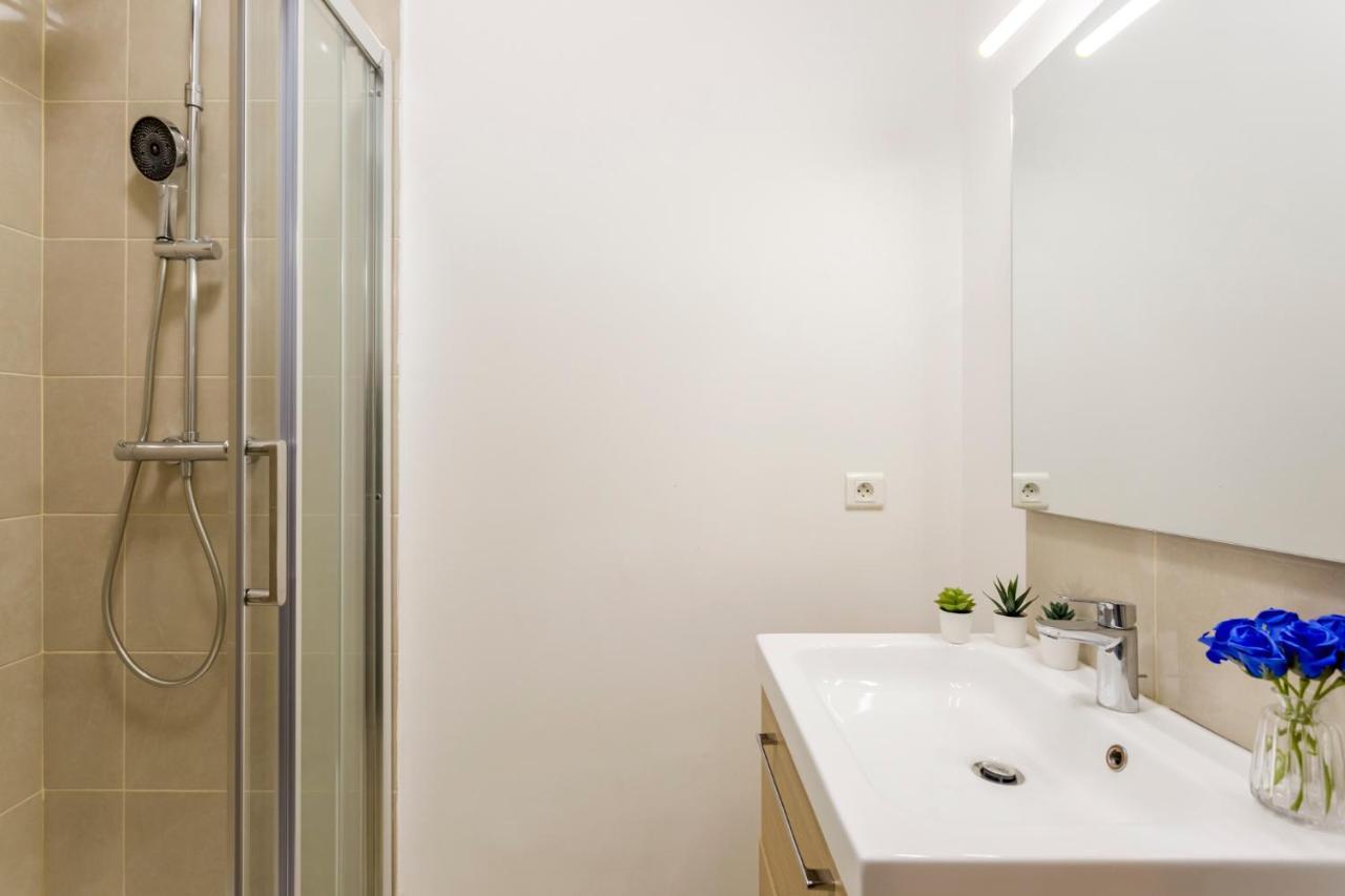Cozy Apartment - Champs Elysees - Mollien Παρίσι Εξωτερικό φωτογραφία